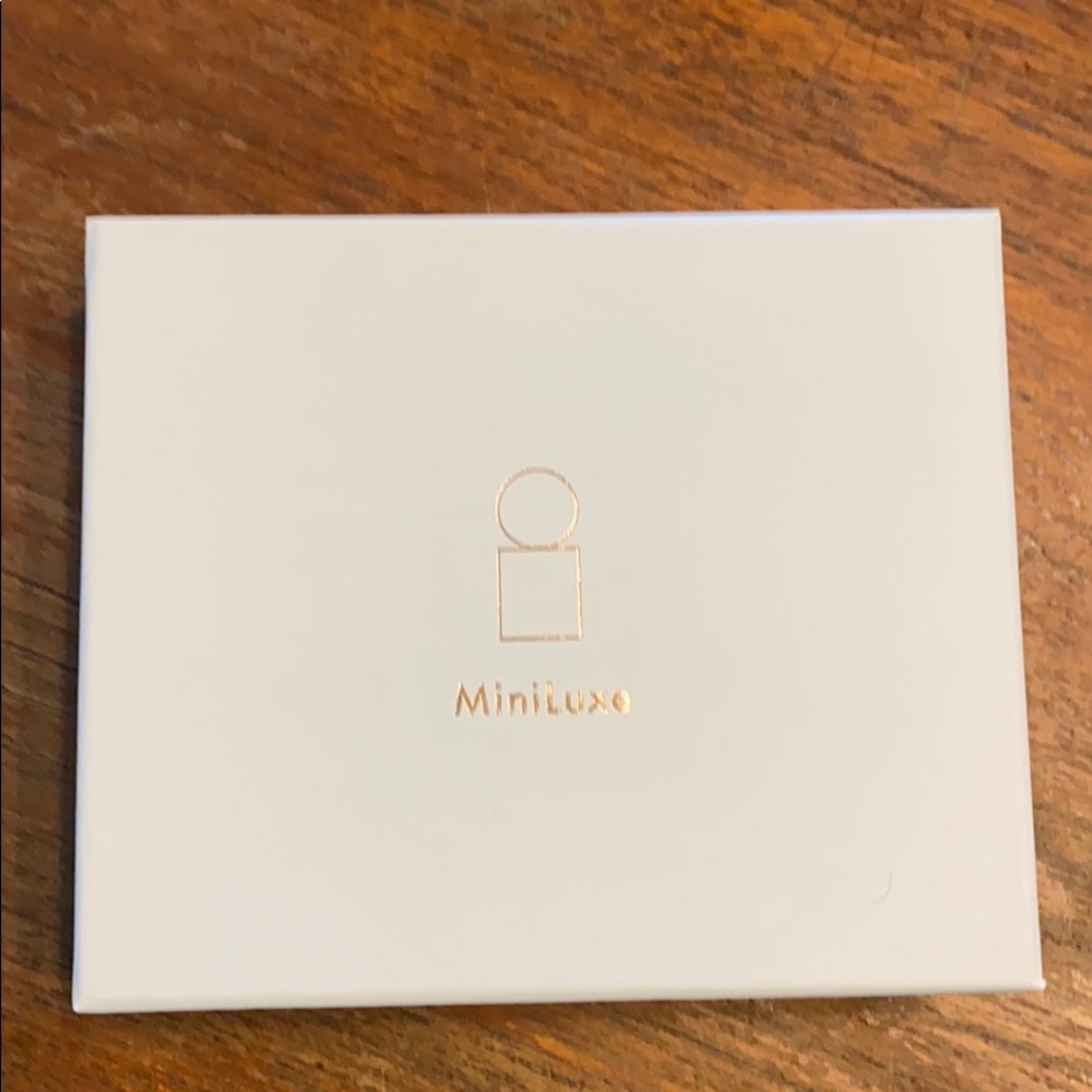BRAND NEW MiniLuxe Treatment Set